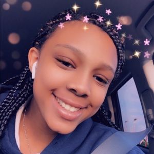 Meet your Posher, Kyla